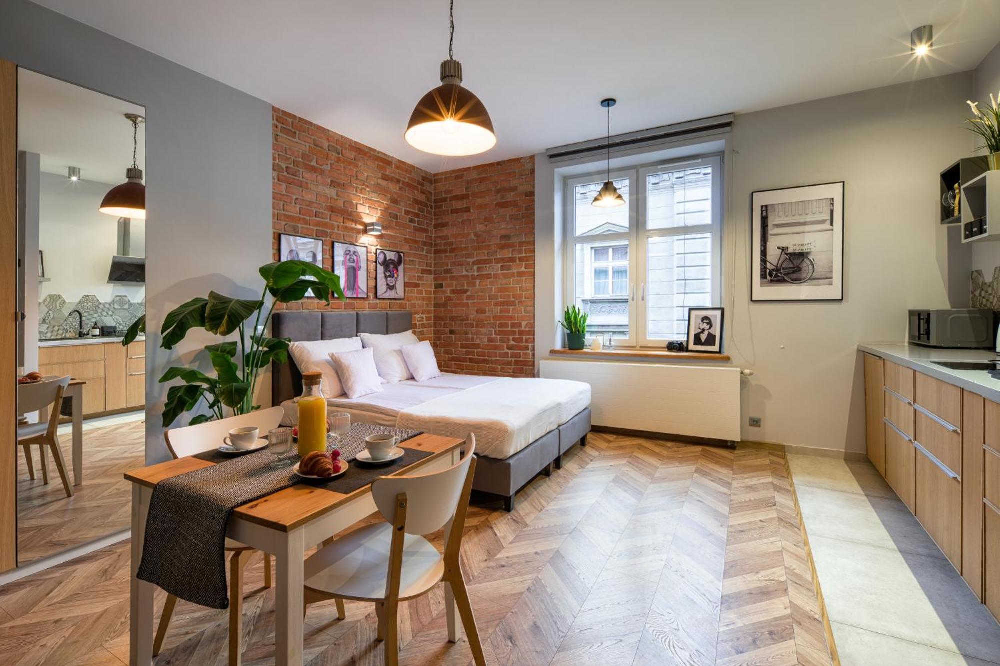 Discover Krakow Apartments - Lubicz St - Loft - Next To Main Station, Ac ภายนอก รูปภาพ