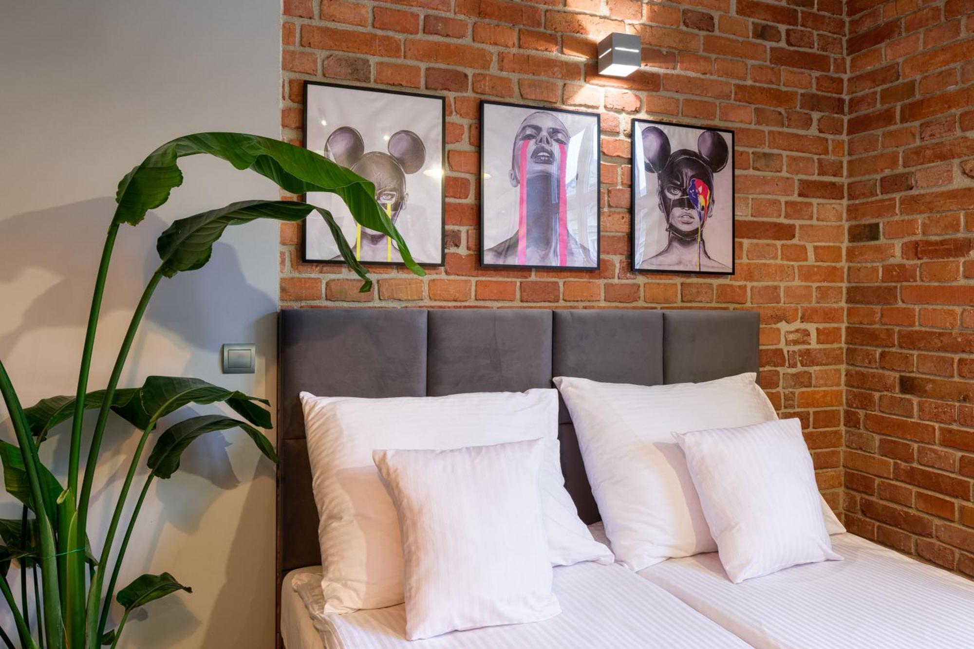 Discover Krakow Apartments - Lubicz St - Loft - Next To Main Station, Ac ภายนอก รูปภาพ