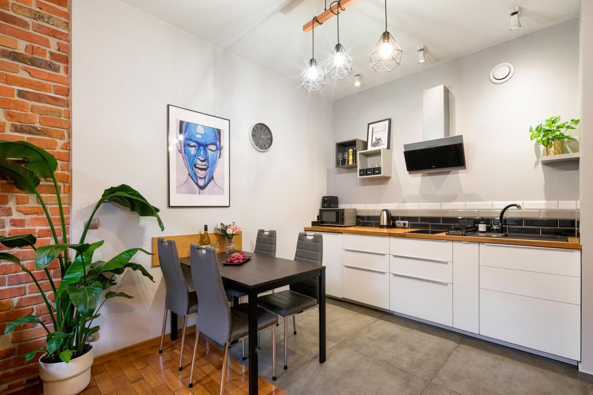 Discover Krakow Apartments - Lubicz St - Loft - Next To Main Station, Ac ภายนอก รูปภาพ