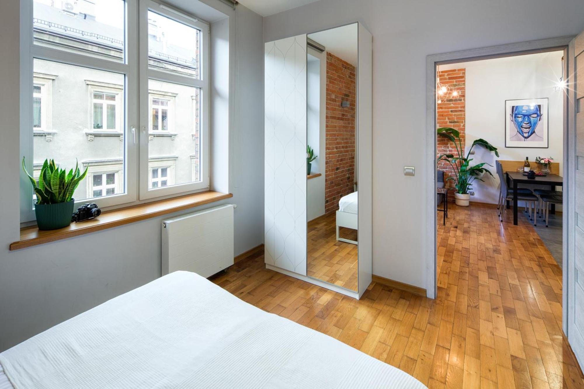 Discover Krakow Apartments - Lubicz St - Loft - Next To Main Station, Ac ภายนอก รูปภาพ